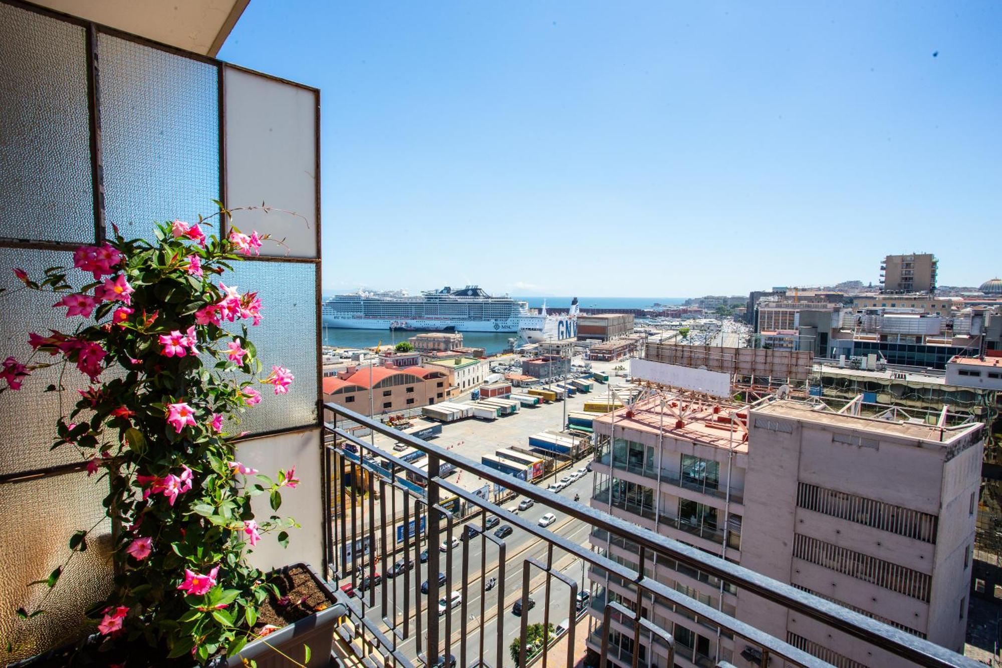 Marina 8 Hotel Nápoly Kültér fotó